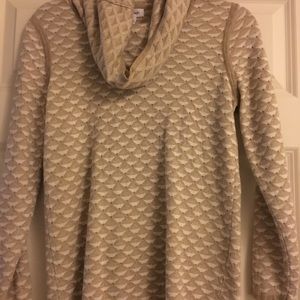 Long sleeve cow neck sweater